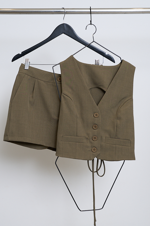 Variation picture for SHORT + CHALECO DOBLE BOLSILLO (OLIVA) Variation picture for SHORT + CHALECO DOBLE BOLSILLO (OLIVA)