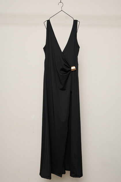 VESTIDO LARGO ESCOTE V ACCESORIO CINTURA