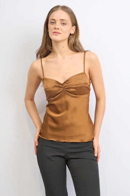 MUSCULOSA SATEN ESCOTE MARIPOSA