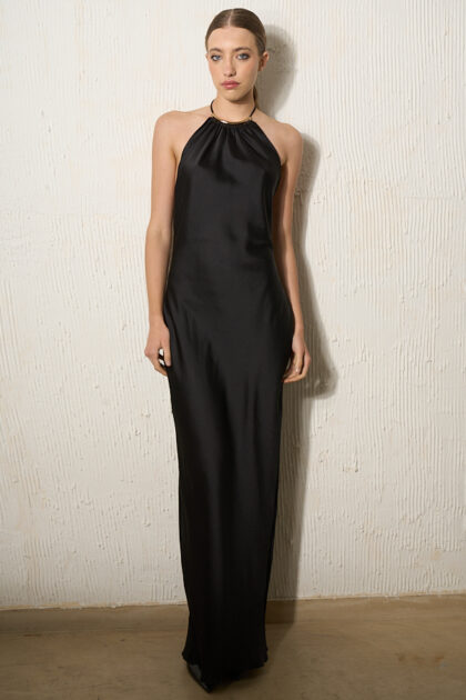 VESTIDO LARGO MEDIO ACCESORIO COLLAR