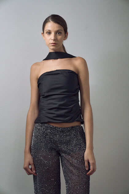 TOP SATEN STRAPLESS LAZO