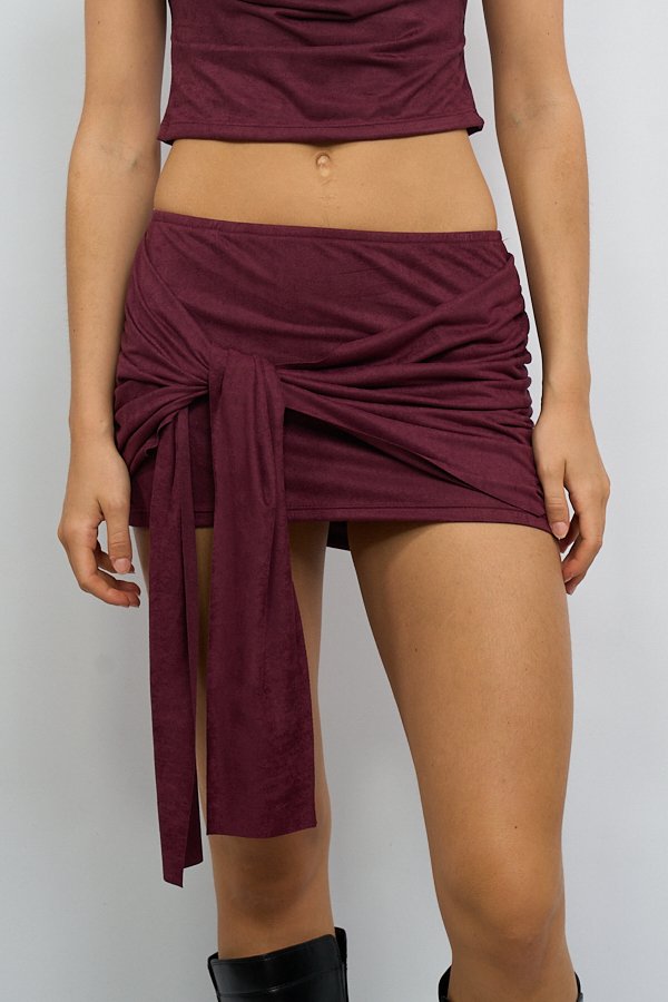 POLLERA GAMUZA FRUNCE LAZO