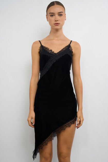 VESTIDO CORTO TERCIOPELO LENCERO